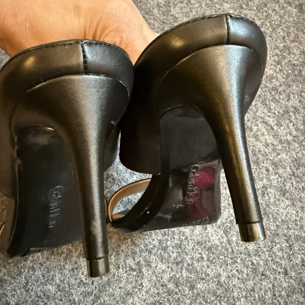 Calvin Klein Lorinda Gold Chain Heels Party Event Going Out Black Leather - Picture 5 of 9